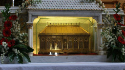 Relikwie Ĺ›w. Jana Sarkandra w katedrze w OĹ‚omuĹ„cu.  